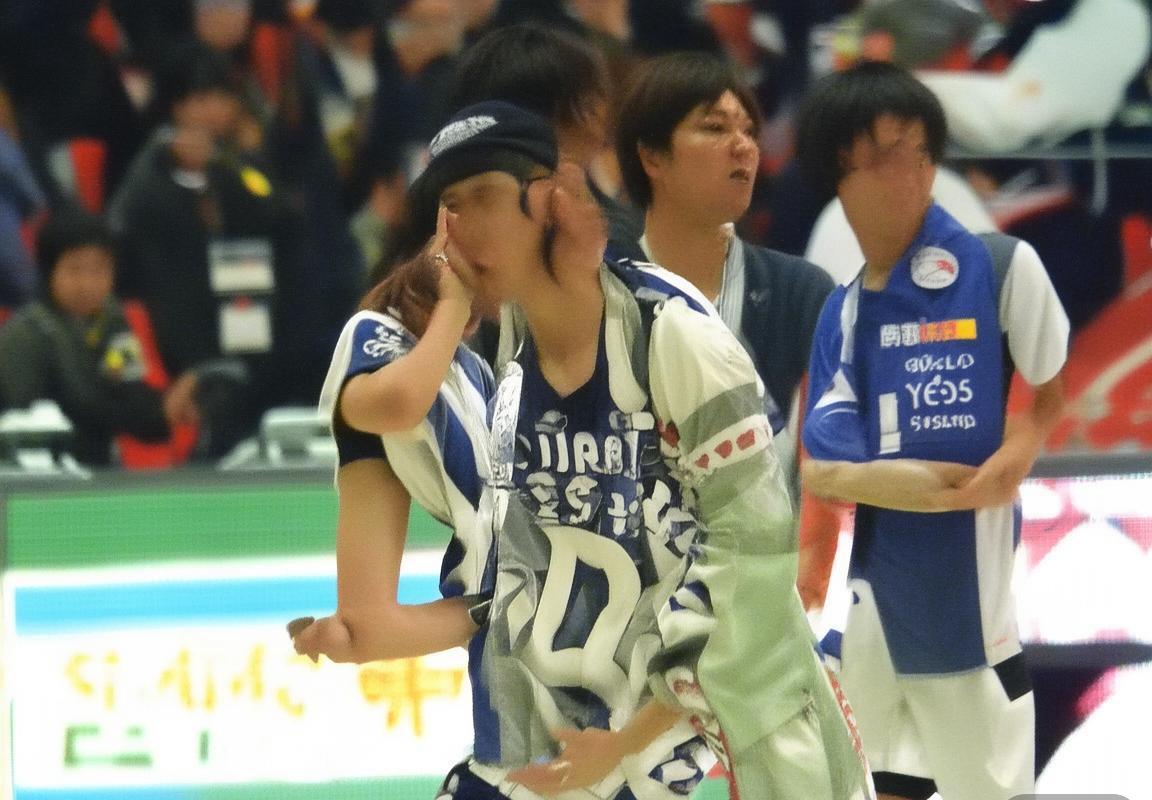 CBA焦点对决：广东队VS上海男篮，历史交锋与未来展望