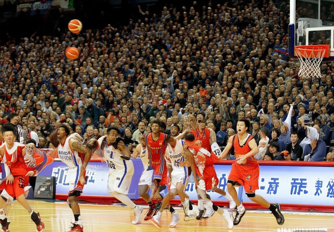 2015CBA季后赛：辽粤巅峰对决精彩瞬间回顾